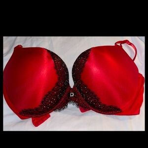 VICTORIA’s SECRET 38D Red with black lace and jewels Miraculous Plunge Bra